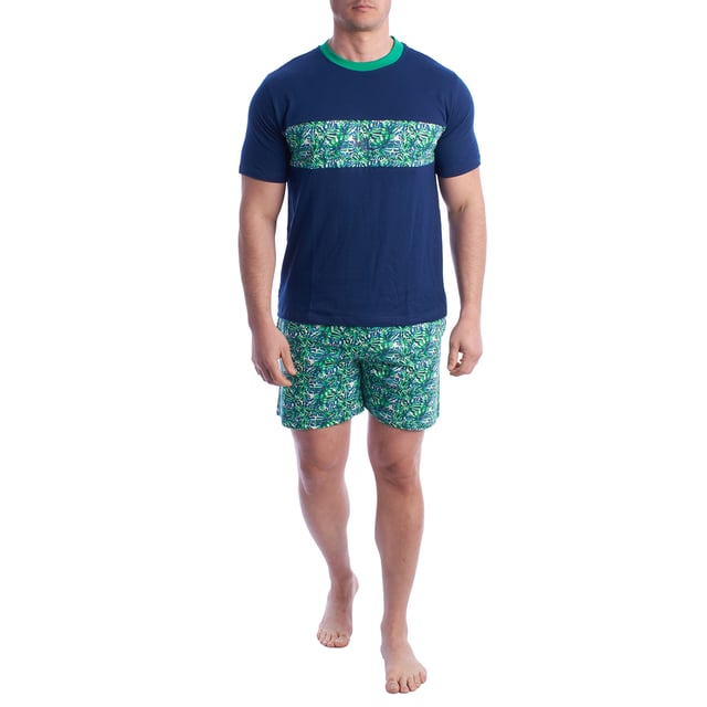 Short-sleeved and short-pants pajamas, model KL30000.

 The men's pajamas combine a short-sleeved round-neck T-shirt and shorts.
 Made of soft and breathable materials, it ensures comfort throughout the night.
 Ideal for any season, this set offers a perfect balance between style and comfort for a restful night's sleep.

 Exclusive designs and a variety of prints: The men's summer pajamas are available in a wide range of exclusive designs and prints, allowing you to choose from different styles that reflect your personality and taste. From prints to stripes, each pajama offers a unique and special touch.

 Easy Care & Durability: Made from durable cotton, the men's pajamas are easy to machine wash and maintain their softness, color and shape wash after wash. This easy maintenance ensures that the pajamas remain a favorite item in your wardrobe, offering durability and practicality over time, especially during the warmer seasons.

 Men's summer pajamas, the perfect gift for Father's Day, anniversary, Christmas, New Year, birthday, and much more!

 Choose style, quality and comfort with Kisses&Love!
 Composition: 100% Cotton
 Care:
Wash at maximum temperature 30º.
 Dry at low temperature.
 Do not use bleach.
 Do not iron.
 Do not dry clean.