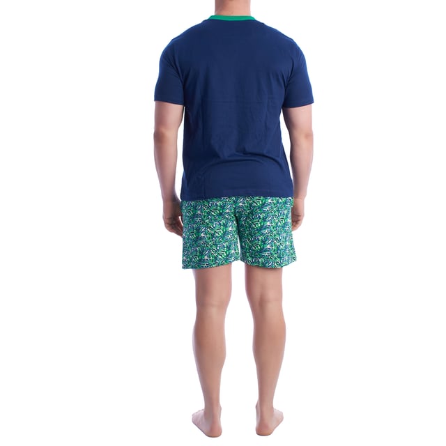Short-sleeved and short-pants pajamas, model KL30000.

 The men's pajamas combine a short-sleeved round-neck T-shirt and shorts.
 Made of soft and breathable materials, it ensures comfort throughout the night.
 Ideal for any season, this set offers a perfect balance between style and comfort for a restful night's sleep.

 Exclusive designs and a variety of prints: The men's summer pajamas are available in a wide range of exclusive designs and prints, allowing you to choose from different styles that reflect your personality and taste. From prints to stripes, each pajama offers a unique and special touch.

 Easy Care & Durability: Made from durable cotton, the men's pajamas are easy to machine wash and maintain their softness, color and shape wash after wash. This easy maintenance ensures that the pajamas remain a favorite item in your wardrobe, offering durability and practicality over time, especially during the warmer seasons.

 Men's summer pajamas, the perfect gift for Father's Day, anniversary, Christmas, New Year, birthday, and much more!

 Choose style, quality and comfort with Kisses&Love!
 Composition: 100% Cotton
 Care:
Wash at maximum temperature 30º.
 Dry at low temperature.
 Do not use bleach.
 Do not iron.
 Do not dry clean.