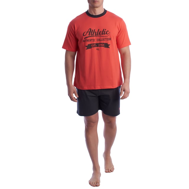 Short-sleeved and short-pants pajamas, model KL30000.

 The men's pajamas combine a short-sleeved round-neck T-shirt and shorts.
 Made of soft and breathable materials, it ensures comfort throughout the night.
 Ideal for any season, this set offers a perfect balance between style and comfort for a restful night's sleep.

 Exclusive designs and a variety of prints: The men's summer pajamas are available in a wide range of exclusive designs and prints, allowing you to choose from different styles that reflect your personality and taste. From prints to stripes, each pajama offers a unique and special touch.

 Easy Care & Durability: Made from durable cotton, the men's pajamas are easy to machine wash and maintain their softness, color and shape wash after wash. This easy maintenance ensures that the pajamas remain a favorite item in your wardrobe, offering durability and practicality over time, especially during the warmer seasons.

 Men's summer pajamas, the perfect gift for Father's Day, anniversary, Christmas, New Year, birthday, and much more!

 Choose style, quality and comfort with Kisses&Love!
 Composition: 100% Cotton
 Care:
Wash at maximum temperature 30º.
 Dry at low temperature.
 Do not use bleach.
 Do not iron.
 Do not dry clean.