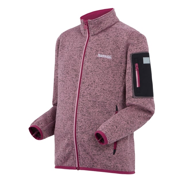 Regatta Kinder/Kinder Newhill Fleece Jas (Lila's/Beaujolais) 100% Polyester. Stof: Fleece, Brei-effect, Marl, Stretch. Ontwerp: Contrasterende details, Logo. 250gsm. Mouwtype: Met lange mouwen. Reflecterende bekleding. Halslijn: Staande Kraag. Manchet: Stretch Binding. Geschikt voor: Comfort. Zakken: 2 Zijzakken, 1 Mouwzak, Rits. Bevestiging: Volledige ritssluiting. Hem: Stretch Binding. Duurzaamheid: Eco Vriendschappelijk, Gemaakt van Gerecycleerde Materialen, Duurzame Materialen. 5-6 jaar: 24 in. 3-4 jaar: 22 in. 13 Jaar: 32 in. 15-16 jaar: 36 in. 11-12 jaar: 31 in. 9-10 jaar: 29 in. 7-8 jaar: 26 in.
