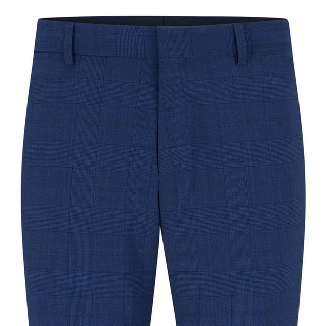 Hook eye and zip fastening.Belt loops.Slim fit.
