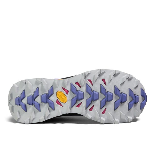 The tough and durable ripstop upper means you can tackle rough terrain with confidence.The four-piece sole unit combines great cushioning and a secure fit for extended comfort from the moment you step outside.An Orthlolite® footbed provides additional cushioning for long days on the trails.A GORE-TEX® Extended Comfort liner keeps your feet dry and breathes as you move.Our unique OPTI-STUD® VIBRAM® sole unit delivers brilliant  durable grip at all times.