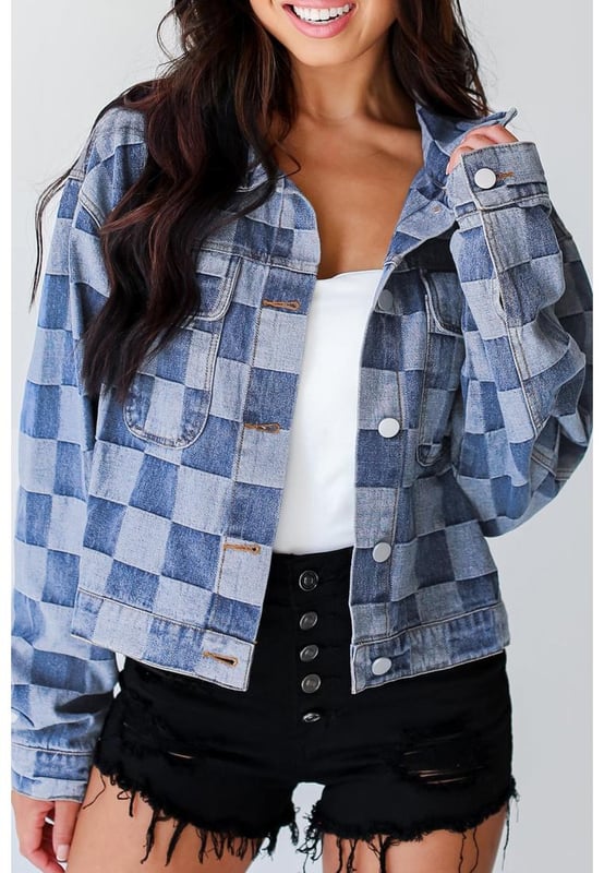Our styles are designed with a trendy fitted look in mind following an international size standard. For the best fit we suggest choosing one size up from your usual. Be sure to check our sizing chart to find your perfect match!
  Light Blue Checkered Patchwork Button up Denim Jacket
  Unique fusion of classic denim and patchwork style
  Two
  tone checkered pattern
  Flap pockets
  Button
  up front
  Pair with jeans for a denim
  on
  denim look
  Ideal with a simple tee for a laid
  back ensemble
Material: 56% Cotton 44% Polyester