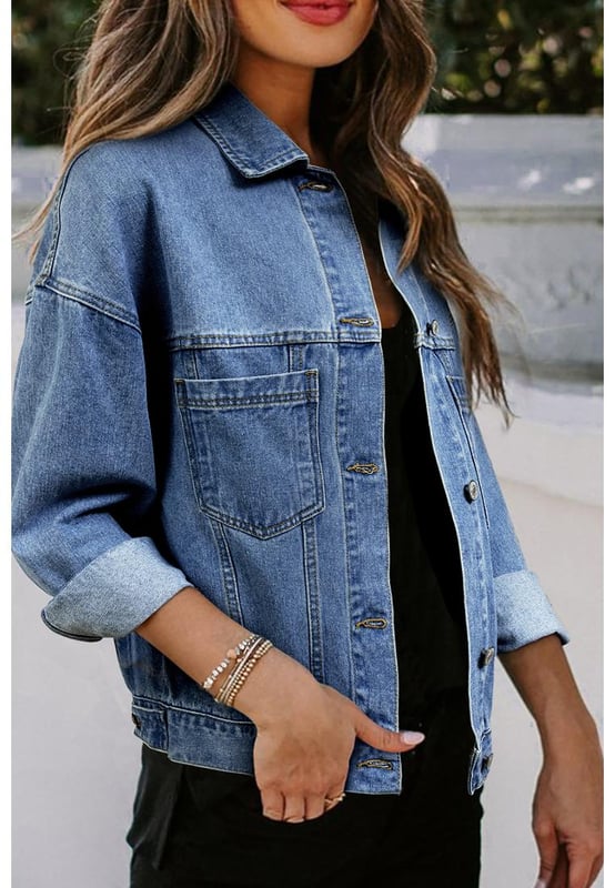 Our styles are designed with a trendy fitted look in mind following an international size standard. For the best fit we suggest choosing one size up from your usual. Be sure to check our sizing chart to find your perfect match!
  Light blue washed oversized denim jacket
  Classic button
  up closure
  Turn
  down collar
  Convenient chest pockets
Material: 75% Cotton 25% Polyester