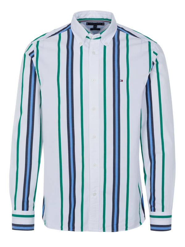 100% Algodón; camisa de Tommy Hilfiger; Modelo: MW0MW34554 0CD; fabricado de alta calidad; suave algodón orgánico; corte regular; cuello abotonado; tapeta con 7 botones; puños de barril; detalles del logo de Tommy Hilfiger.