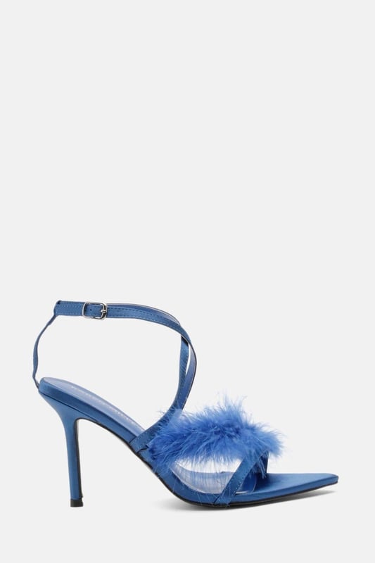 Feel party ready in our stiletto heels, with a tall heel, straps adorned with feather detailing, and a strappy design. Style them with jeans for an elevated look perfect for going seamlessly from day to night, or with a mini dress to polish off an occasion look. Feather Strap Stiletto Heel Slim Stiletto Heels Fluffy, Feather Detailing Secure Strappy Design Metallic Buckle Fastening at Ankle