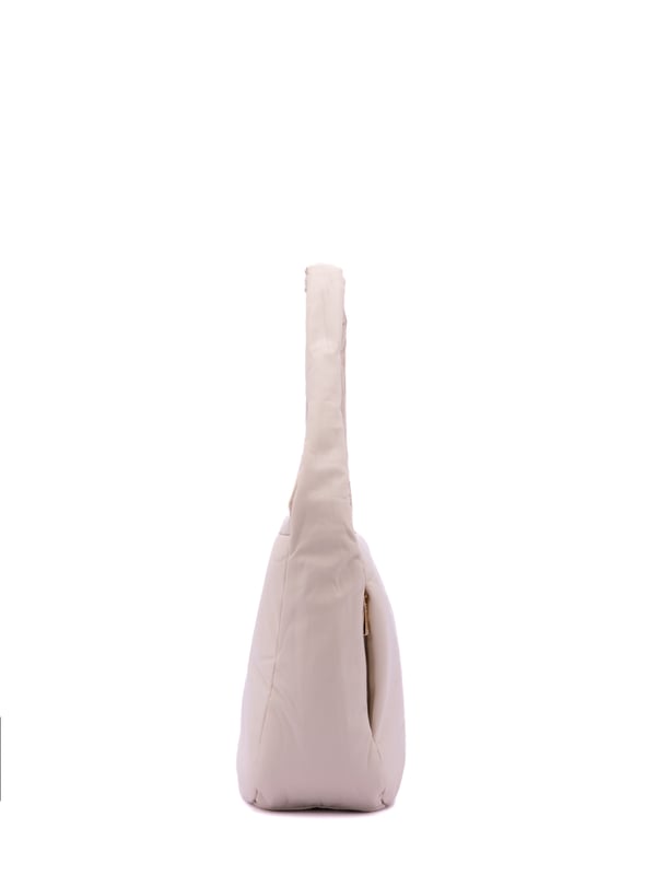 Bolso bandolera para mujer. El cierre es con cremallera. Los bolsillos internos son uno con cremallera y dos abiertos. Hay dos bolsillos externos con cremalleras a los lados. Falta la correa para el hombro. El asa es de tela. Hay un compartimento interno. El material exterior es tela. Internamente está forrado en poliéster. Medidas: 33x30x12 cm. Producto de moda