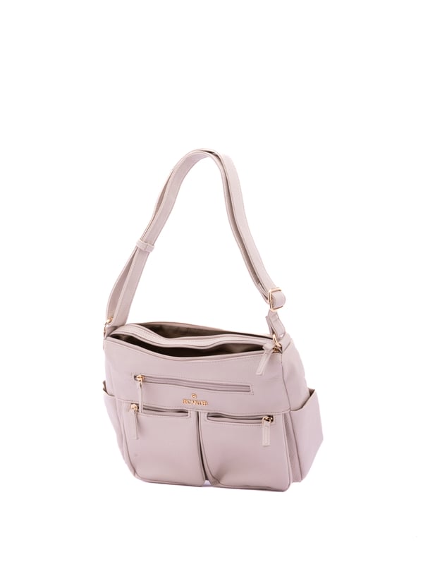 Bolso bandolera para mujer. El cierre es con cremallera. Los bolsillos internos son uno con cremallera y dos abiertos. Los bolsillos externos son tres delanteros con cremallera, dos laterales abiertos y uno trasero con cremallera. Falta la correa para el hombro. El asa es regulable en ecopiel. Hay dos compartimentos internos. El material exterior es ecopiel. Internamente está forrado en poliéster. Medidas: 30x21x12 cm. Producto de moda