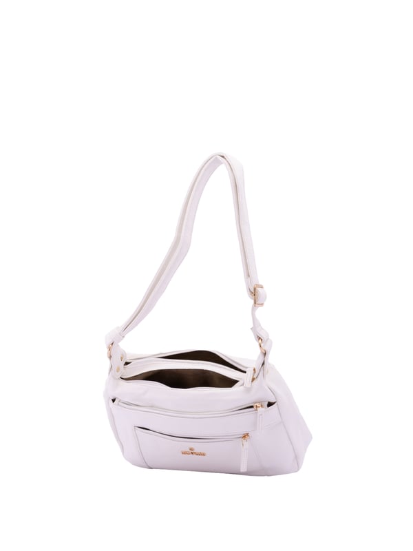 Bolso bandolera para mujer. El cierre es con cremallera. Los bolsillos internos son uno con cremallera y dos abiertos. Los bolsillos externos son dos delanteros con cremallera y uno trasero con cremallera. Falta la correa para el hombro. El asa es regulable en ecopiel. Hay dos compartimentos internos. El material exterior es ecopiel. Internamente está forrado en poliéster. Medidas: 30x20x10 cm. Producto de moda
