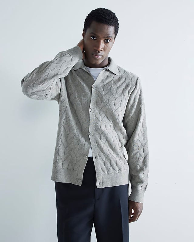 Chevron knit fabric, Collared, Long sleeves