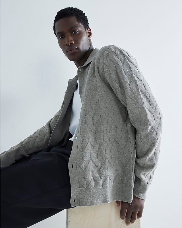 Chevron knit fabric, Collared, Long sleeves