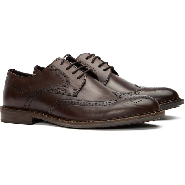 Zapatos brogue Barry de Soletrader para hombre, color marrón, fabricados en piel y suela sintética. Presentan detalle brogue y parte superior de piel.