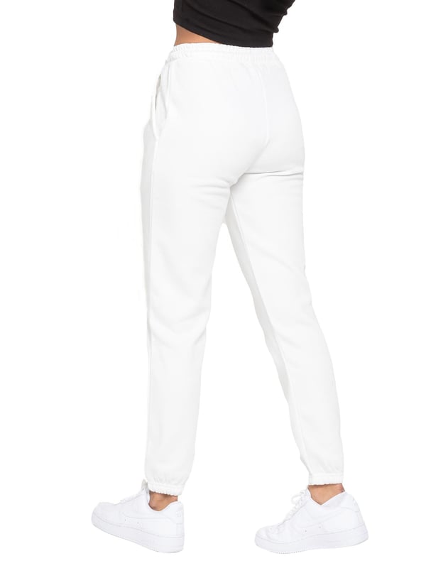 Enzo Womens Tracksuit Set. Long sleeve Oversized Hoodie and Relaxed Fit Joggers. Keeps your Body Warm and Comfortable. Joggers Feature 2 Side Slash Pockets. Brushed Back Inner Fleece Lining for more Comfort. Cuffed Leg Design, Elasticated Waist with drawstrings. Ideal to use for Casual and Work wear.