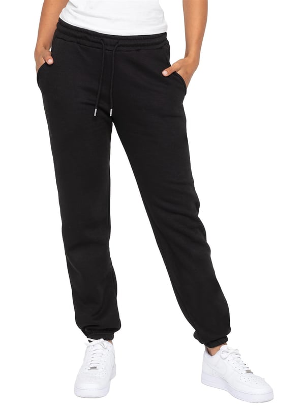 Enzo Women’s Oversized Sweatshirt and Relaxed Fit Joggers. Fashioned in Pure Fabric for Softness and Comfort. Joggers Feature 2 Side Slash Pockets. Brushed Back Inner Fleece Lining. Cuffed Leg Design. Elasticated Waist with drawstrings. Ideal to use for Casual and Work wear.