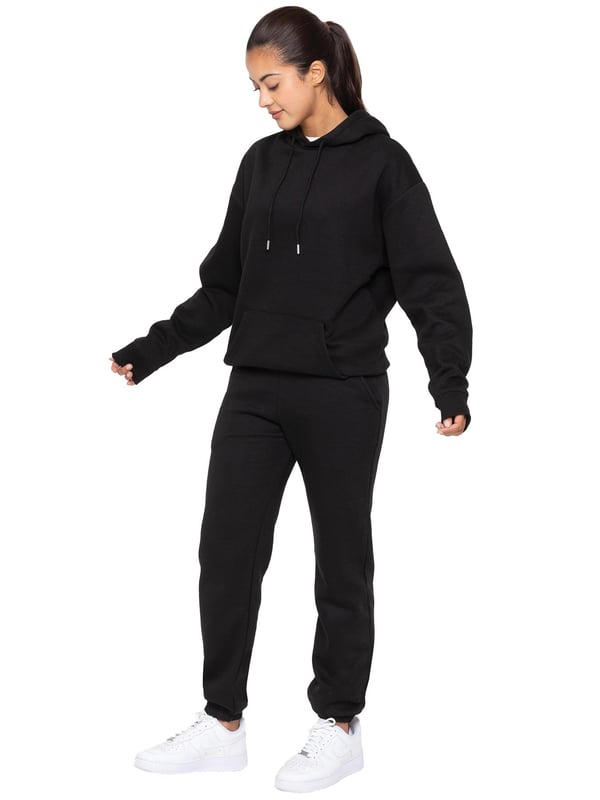 Enzo Womens Tracksuit Set. Long sleeve Oversized Hoodie and Relaxed Fit Joggers. Keeps your Body Warm and Comfortable. Joggers Feature 2 Side Slash Pockets. Brushed Back Inner Fleece Lining for more Comfort. Cuffed Leg Design, Elasticated Waist with drawstrings. Ideal to use for Casual and Work wear.