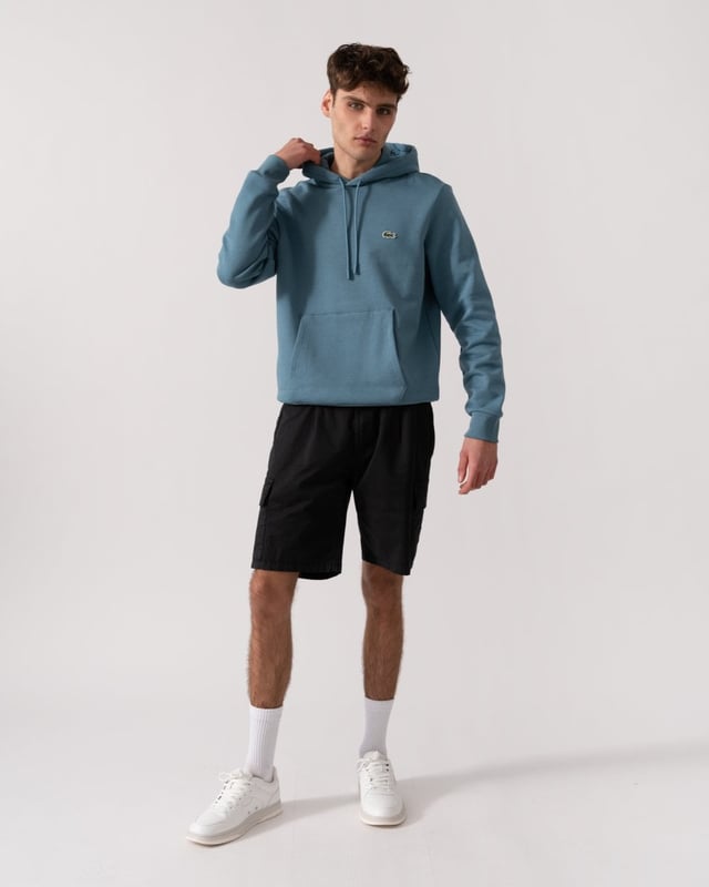No need to compromise between style, comfort and durability. Trendy, warm, light: an essential for your crocodile wardrobe.
Classic fitJersey lined hoodKangaroo pocketEmbroidered crocodile sewn onto chestBrushed organic cotton fleeceMain fabric: Cotton (84%), Polyester (16%) / Hood lining: Cotton (100%) / Rib edge: Cotton (98%), Elastane (2%)
SH9623