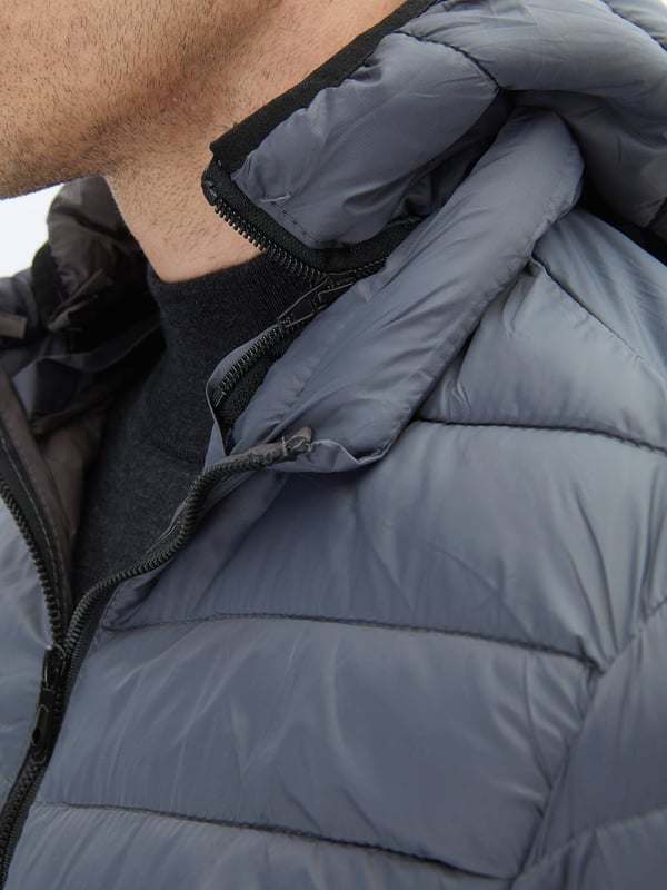 KİP bereichert Ihr tägliches Leben mit hochwertigen Materialien und innovativen Designs und bietet Ihnen sowohl Komfort als auch Stil. Unsere Produkte zeichnen sich durch ihre Langlebigkeit und Funktionalität aus, während sie gleichzeitig mit ästhetischen Details überzeugen. KİP bietet moderne und ergonomische Lösungen für den täglichen Gebrauch, die Qualität und Eleganz vereinen.