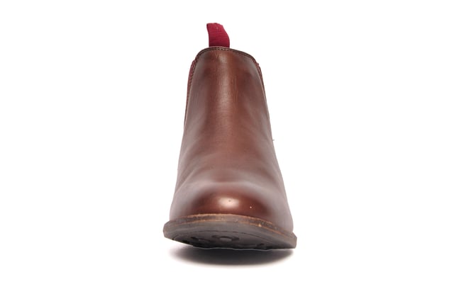 These Silver Street London Sadie chelsea boots have been engineered in a premium leather. They feature a mid-cut boot style with elasticated gussets to the side for easy slip on wear and the upmost in comfort. The upper is made from a premium leather which is soft, supple and durable for everyday wear. A soft lining also provides added comfort for your feet while the slim rubber outsole with a textured tread is highly durable and provides grip on a wide variety of surfaces. 
 - Premium leather upper 
 - Classic dealer boot styling 
 - Elasticated side gussets
 - Slip on design equipped with a heel pull tab 
 - Sumptuous, cushioned insole 
 - Soft textile and leather lined inner 
 - Highly durable outsole 
 - Silver Street London branding