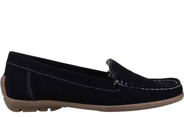 The Torella summer slip-on moccasin from Riva is a stylish and comfortable choice for warm weather. Crafted from luxurious Portuguese suede, this moccasin features a soft leather insole for all-day comfort. The rubber outsole provides excellent grip, ensuring stability and traction throughout those sunny summer days.- Suede leather upper- Slip-On fit- Leather inner- Durable rubber outsole- Riva branding