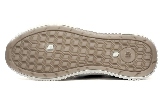 Introducing the Crosshatch Nimbus Trainers for men, designed to make a bold statement with their striking look. These trainers offer a unique blend of style and functionality, crafted from high-quality textile with a TPU overlay for extra visual appeal, the upper provides exceptional comfort and breathability, making them perfect for everyday wear. The breathable sock lining adds an extra layer of comfort for all-day wear. Equipped with a branded rubber back heel, these trainers not only enhance durability but also elevate their stylish appeal.

- Textile upper
- Lace up closure
- Comfy lining
- Cushioned midsole
- Cushioned outsole
- Crosshatch Branding