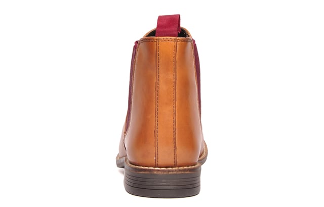 These Silver Street London Sadie Chelsea boots have been engineered in a premium leather. They feature a mid-cut boot style with elasticated gussets to the side for easy slip on wear and the upmost in comfort. The upper is made from a premium leather which is soft, supple and durable for everyday wear. A soft lining also provides added comfort for your feet while and the slim rubber outsole with a textured tread is highly durable and provides grip on a wide variety of surfaces. 
 - Premium leather upper 
 - Classic dealer boot styling 
 - Elasticated side gussets
 - Slip on design equipped with a heel pull tab 
 - Sumptuous, cushioned insole 
 - Soft textile and leather lined inner 
 - Highly durable outsole 
 - Silver Street London branding