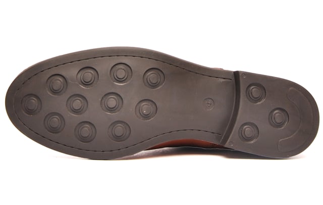 These Silver Street London Sadie Chelsea boots have been engineered in a premium leather. They feature a mid-cut boot style with elasticated gussets to the side for easy slip on wear and the upmost in comfort. The upper is made from a premium leather which is soft, supple and durable for everyday wear. A soft lining also provides added comfort for your feet while and the slim rubber outsole with a textured tread is highly durable and provides grip on a wide variety of surfaces. 
 - Premium leather upper 
 - Classic dealer boot styling 
 - Elasticated side gussets
 - Slip on design equipped with a heel pull tab 
 - Sumptuous, cushioned insole 
 - Soft textile and leather lined inner 
 - Highly durable outsole 
 - Silver Street London branding