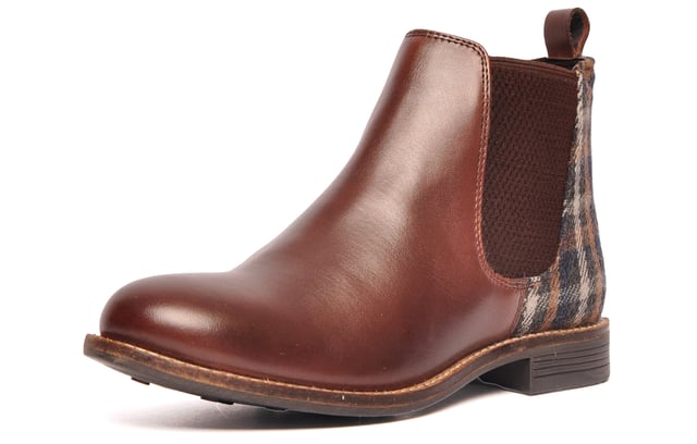 These Silver Street London Sadie Chelsea boots have been engineered in a premium leather and tweed. They feature a mid-cut Chelsea boot style with elasticated gussets to the side for easy slip on wear and the upmost in comfort. The upper is made from a premium leather and tweed mix , supple and durable for everyday wear. A soft lining also provides added comfort while the slim rubber outsole with a textured tread is highly durable and provides grip on a wide variety of surfaces. 
 - Premium leather / tweed upper 
 - Classic dealer boot styling 
 - Elasticated side gussets
 - Slip on design equipped with a heel pull tab 
 - Sumptuous, cushioned insole 
 - Soft textile and leather lined inner 
 - Highly durable outsole 
 - Silver Street London branding