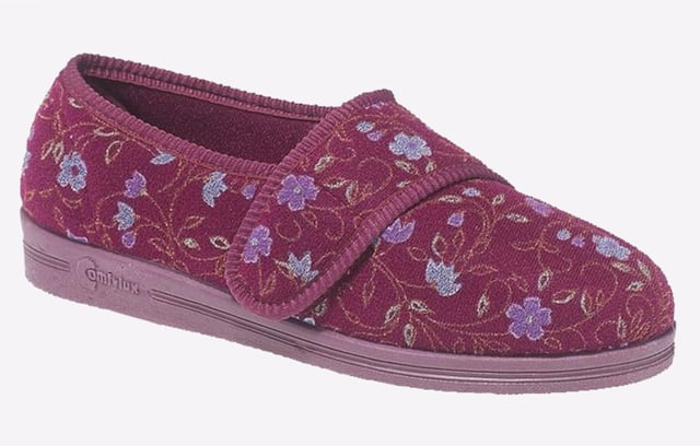 Presented in a stylish plum colourway with complimenting floral detailing, these Comfylux Sally slippers are as stylish as the are comfortable, boasting a relaxed fit and cushioned footbed.
- Nylon upper
- Touch fastening closure
- Washable
- Relaxed fit
- Vulcanised Rubber Sole