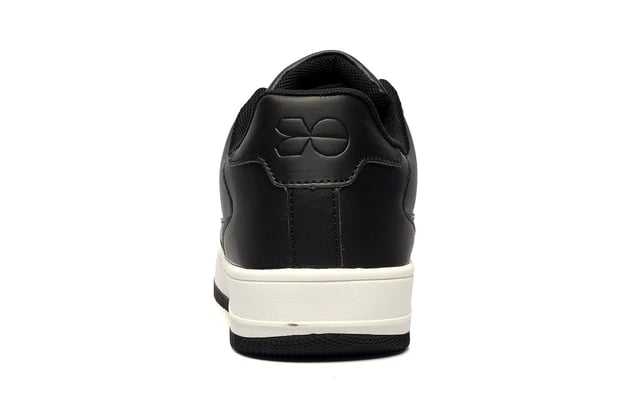 Step up your everyday style with these Crosshatch Casimiro Lace-Up Trainers, the perfect fusion of comfort and contemporary design. Crafted for versatility, these trainers feature a sleek, classic aesthetic with subtle Crosshatch branding, ensuring a modern and understated look. The durable yet lightweight construction provides all-day support, while the cushioned insole and padded collar enhance comfort with every step. Whether you're strolling through the city, catching up with friends at the pub, or exploring new surroundings, these Casimiro trainers deliver effortless style and practicality, making them an essential addition to your casual footwear collection.

- Durable synthetic upper
- Lace-up closure
- Cushioned comfort insole
- Padded heel & ankle collar
- Crosshatch branding