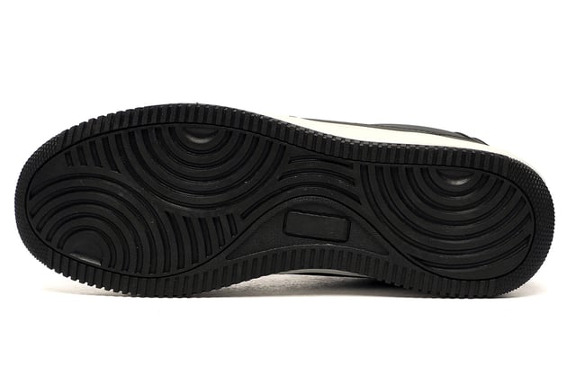 Step up your everyday style with these Crosshatch Casimiro Lace-Up Trainers, the perfect fusion of comfort and contemporary design. Crafted for versatility, these trainers feature a sleek, classic aesthetic with subtle Crosshatch branding, ensuring a modern and understated look. The durable yet lightweight construction provides all-day support, while the cushioned insole and padded collar enhance comfort with every step. Whether you're strolling through the city, catching up with friends at the pub, or exploring new surroundings, these Casimiro trainers deliver effortless style and practicality, making them an essential addition to your casual footwear collection.

- Durable synthetic upper
- Lace-up closure
- Cushioned comfort insole
- Padded heel & ankle collar
- Crosshatch branding