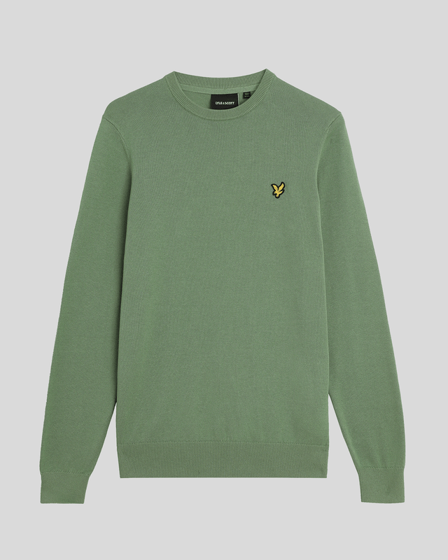 We know the value of a well-made staple, so classic pieces like this jumper form the core of our Lyle &amp; Scott collections. It's been knitted from soft 100% cotton and has a slim fit – perfect for layering under a jacket.- Round neck 
- Long sleeves 
- Ribbed hemline, cuffs and neckline
- Composition: 100% cotton