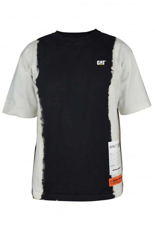 Heron Preston x CAT T-shirt van zwart en wit gradiëntkatoen.Wit Heron Preston-logo gedrukt op de achterkant.Zwart CAT-logolabel geborduurd op de voorkant.Ronde halslijn.100% katoen.