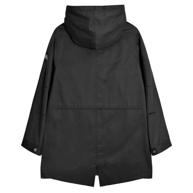 60% Katoen, 32% Polyester, 8% Nylon. Ontwerp: Badge, Geborduurd logo, Militaire knoop, Effen, Doelwit. Stoftechnologie: Douchebestendig. Rugsplit, Gevlochten koord, Merkknopen, Merkritssluiting, Metalen oogjes. Manchet: Geknoopt. Halslijn: Kapitein. Mouwtype: Met lange mouwen. Eigenschappen capuchon: Koord, Opgenaaid. Pasvorm: Overgedimensioneerd. Zakken: 4 voorzakken, intern, drukknoopsluiting, klepsluiting. Bevestiging: kliksluiting. Zoom: Koord, vissenstaart. S: 45,5 in. M: 48 in. L: 50 in. XL: 52,5 in. XXL: 55 in. 3XL: 57 in. 4XL: 60 in.