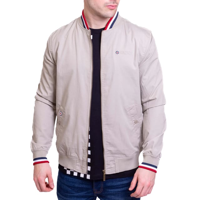 65% Polyester, 35% Cotton. Design: Embroidered Logo, Plain, Rubber Badge, Target, Tipped Detail. Sleeve-Type: Long-Sleeved. Cuff: Ribbed, Tipped. Neckline: Standing Collar. Pockets: Inside Pocket, 2 Side Pockets, Buttoned. Fastening: Full Zip. Hem: Ribbed. Please Note: Keep Away From Fire. S: 44 in. XL: 51.5 in. XXL: 54 in. 3XL: 56 in. 4XL: 59 in.