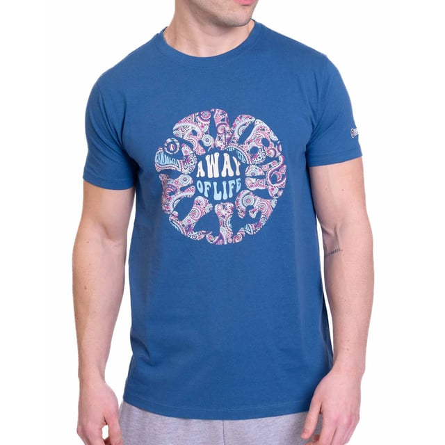 100% Cotton. Design: Embroidered Logo, Paisley, Printed, Roundel, Text. Back Style: Adjustable. Neckline: Crew Neck. Sleeve-Type: Short-Sleeved. Branded Tab. Please Note: Keep Away From Fire. S: 38 in. M: 40 in. L: 42 in. XL: 44 in. XXL: 46 in. 3XL: 48 in. 4XL: 50 in.