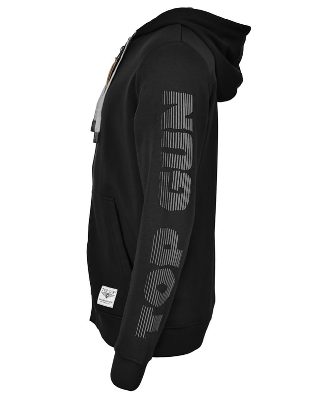 Die Jacke besitzt eine schöne Kapuze mit Kordelzug. Durch den sportlichen Schnitt ist sie sehr angenehm zu tragen.