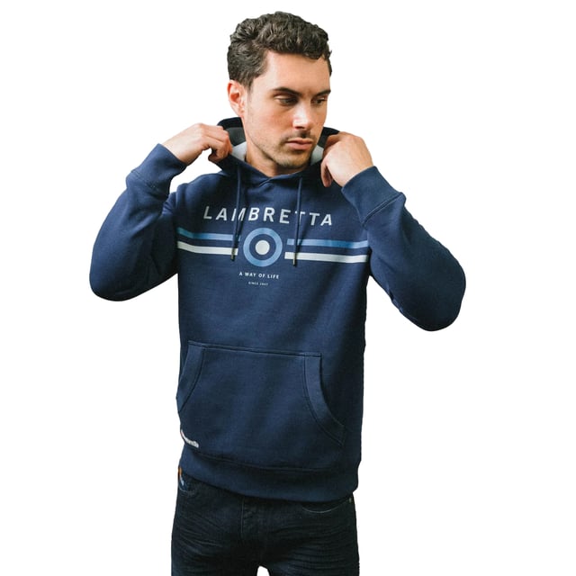 70% Cotton, 30% Polyester. Lining: Fleece, Soft. Design: Contrast Colour, Printed, Target. Hood Features: Contrast Lining, Drawcord. Hem: Ribbed. Neckline: Hooded. Sleeve-Type: Long-Sleeved. Cuff: Ribbed. Pockets: 1 Kangaroo Pocket. Fastening: Pull Over. S: 39 in. M: 42.5 in. L: 45.5 in. XL: 49 in. XXL: 52.5 in. 3XL: 56 in. 4XL: 59 in.