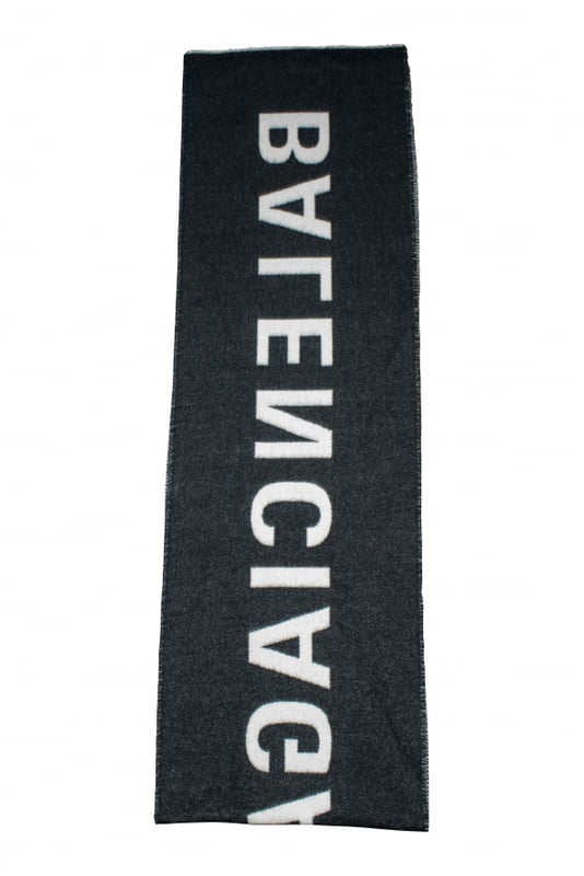 Bufanda Balenciaga Macro bicolor en negro y blanco.Logotipo de Balenciaga en contraste.100% lana.Made in Italy.