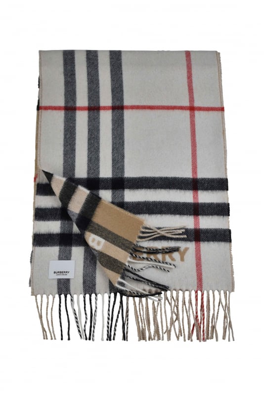 Omkeerbare beige en lichtbeige geruite Burberry-sjaal.Handtekening Burberry-print met ruitjes.Contrasterend Burberry-logo.Gefranjerde uiteinden.100% kasjmier.