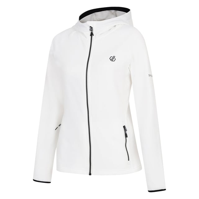 De Dare 2b Density Core Stretch, gemaakt van gerecycled core stretchmateriaal, biedt uitzonderlijke warmte en flexibiliteit. Met zijn slanke en stijlvolle silhouet is de dames ski top met lange mouwen perfect om een statement te maken op de piste. De chemicaliënvrije antibacteriële geurcontrole zorgt ervoor dat je fris en comfortabel blijft tijdens je avonturen. Compleet met een meegroeibare capuchon en UV-bescherming (UPF) van 50+. Materiaal: 95% Polyester (gerecycled), 5% Elastaan. Ref: DWL59509T.