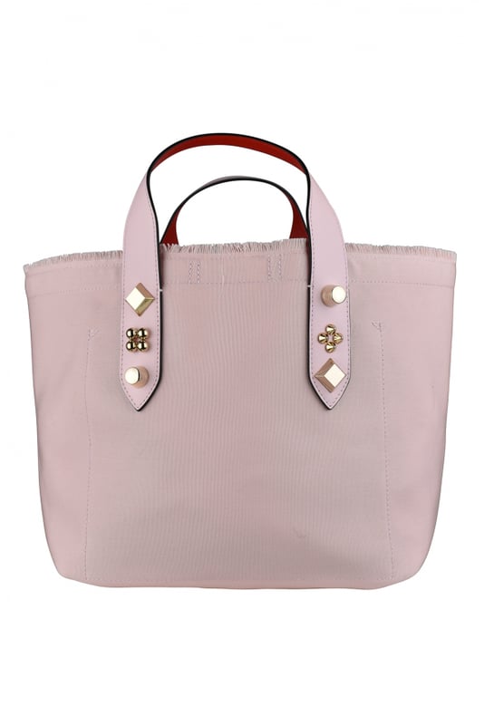 Bolso tote pequeño Christian Louboutin Frangibus en tejido rosa.Dos asas de piel adornadas con 3 tachuelas doradas.Borde superior realzado con flecos. Manchas de pintura roja y negra en la parte delantera.Inscripción: «From Christian Louboutin with love».Pequeño bolsillo interior de piel.Bandolera desmontable.Dimensiones: 22 cm x 27 cm x 14 cm.Made in Italy.