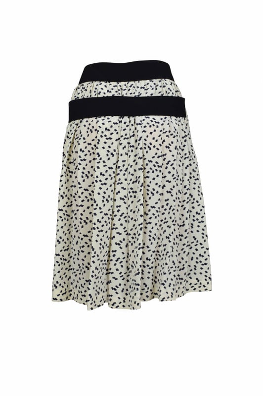Falda Balenciaga blanca con estampados negros.Cinta negra.Cierre con cremallera en el lateral.81% seda, 13% triacetato, 6% poliéster.Made in Italy.