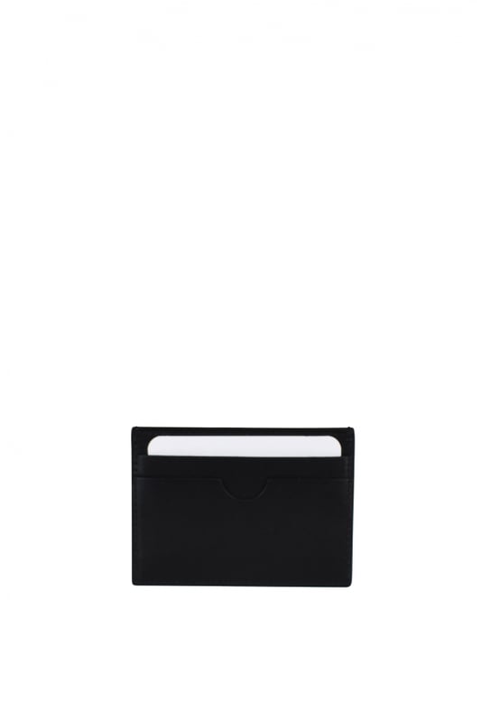 Tarjetero Off-White de piel negra.Rayas diagonales en piel lisa y granulada.Logotipo impreso en la parte delantera de color naranja.Ranuras para tarjetas de crédito y ranura central.100% piel.Made in Italy.