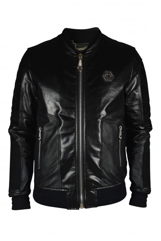 Chaqueta bomber Philipp Plein de piel negra con cierre de cremallera.Inserciones de ante y piel en las mangas y en la espalda.Elástico negro en cintura y puños.Placa con logo de PP en la parte delantera.Bolsillos laterales.Made in Italy.