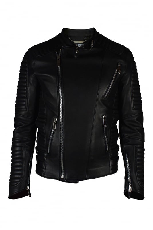 Chaqueta biker de Philipp Plein en piel negra con cierre de cremallera.Inserciones de piel en los hombros.Cierre de manga con cremallera.Logotipo de PP en la espalda.Bolsillos en la parte delantera.100% cuero.Made in Italy.