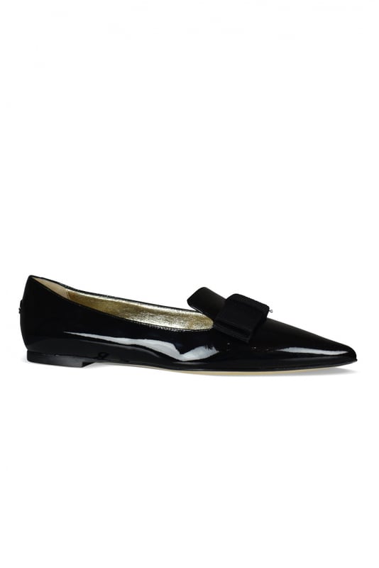Jimmy Choo Bailarinas GALA Negro Bailarinas Jimmy Choo GALA en charol negro.Nudo plano en la parte delantera.Dedo del pie puntiagudo.Placa dorada Jimmy Choo cosida al talón.Made in Italy.