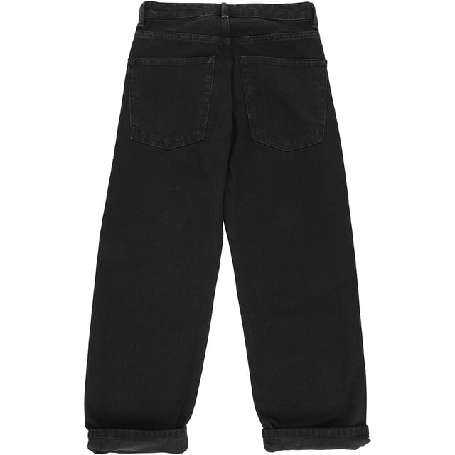 Bring sustainable style to your everyday wardrobe with the RAEY Women's Organic Dad Jean. Made from a blend of 87% organic cotton and 13% recycled cotton, these jeans offer a comfortable, eco-friendly fit. With a relaxed, high-rise silhouette and a slightly tapered leg, they deliver that classic "dad jean" look with a modern twist. The organic cotton ensures softness and durability, while the recycled cotton adds a touch of sustainability. Perfect for laid-back days, these jeans combine style and comfort in a responsible, eco-conscious design.
