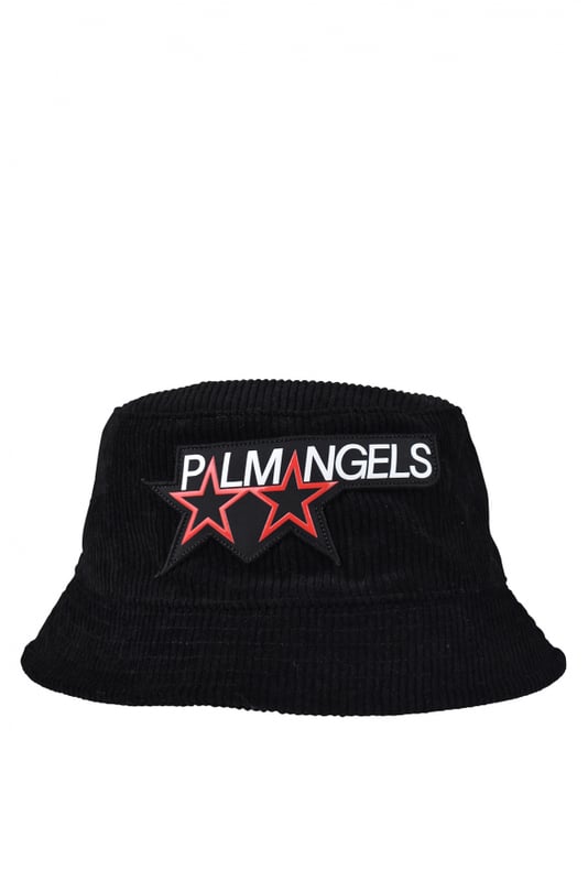 Palm Angels bob de terciopelo negro.Parche con logotipo bordado y estrellas rojas en el centro.Made in Italy.