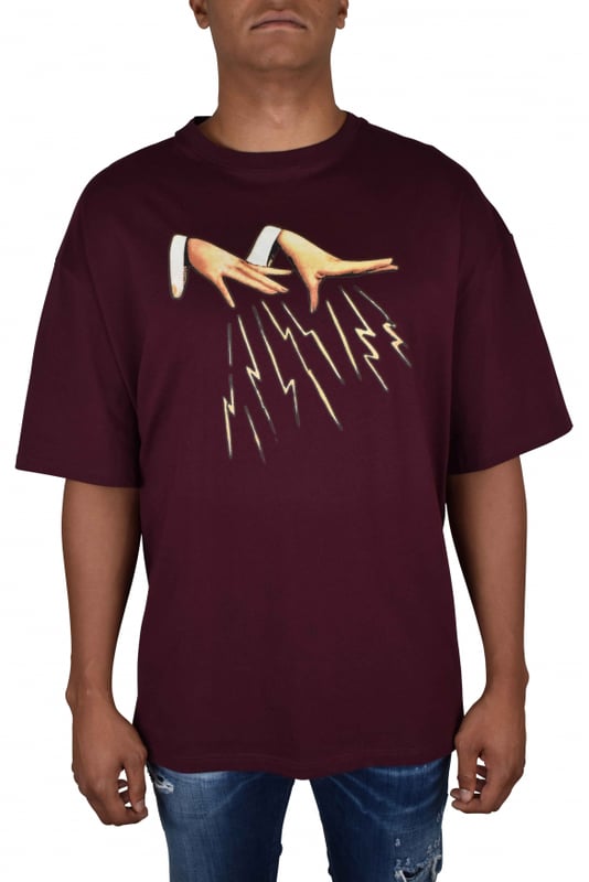 Bordeauxrotes T-Shirt von Lanvin aus Baumwolle.Gedrucktes Bild in der Mitte.Rundhalsausschnitt.Mit kurzen Ärmeln.Made in Italy.