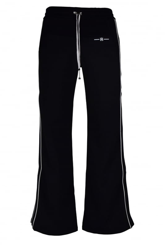 Pantalón Amiri de poliéster y algodón negro.Canesú superior de algodón negro.Canesú inferior de poliéster negro.Logotipo MA en blanco.Detalle de línea blanca a lo largo de las piernas.Bolsillos laterales.Un bolsillo trasero.Cintura con cordón elástico.Parche negro con el logotipo en la espalda.Made in Italy.